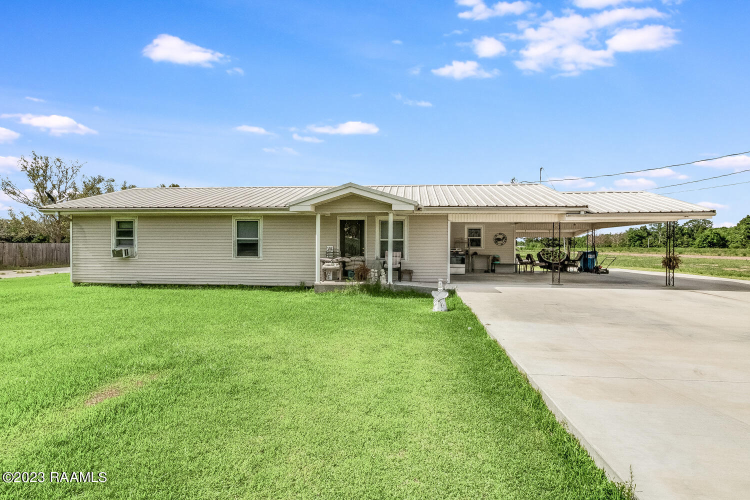 1005 Roper Scott, LA 70583 - Photo 1 of 15 Gallery Image 1