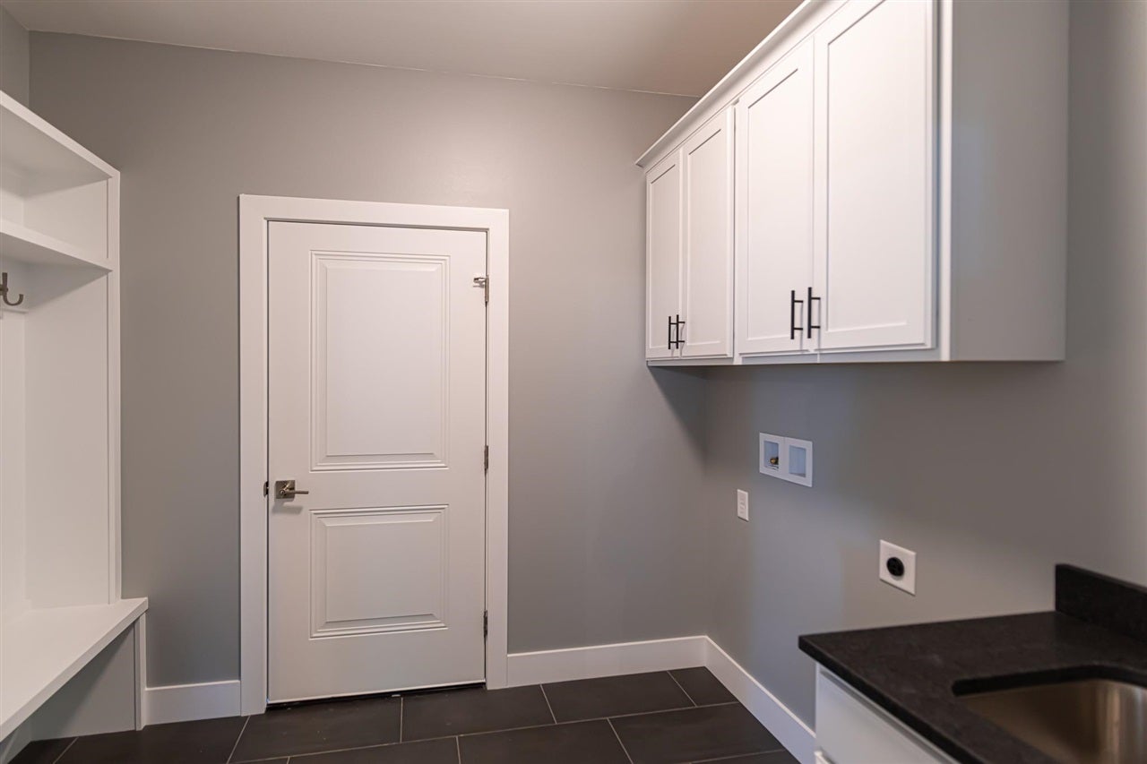 3067 Ridgeview Circle Coralville, IA 52241 - Photo 8 of 36 Gallery Image 8