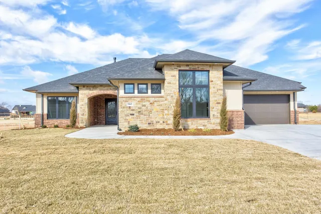 $600,000 | 3845 North Brush Creek, Maize, KS 67101