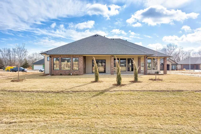 $600,000 | 3845 North Brush Creek, Maize, KS 67101