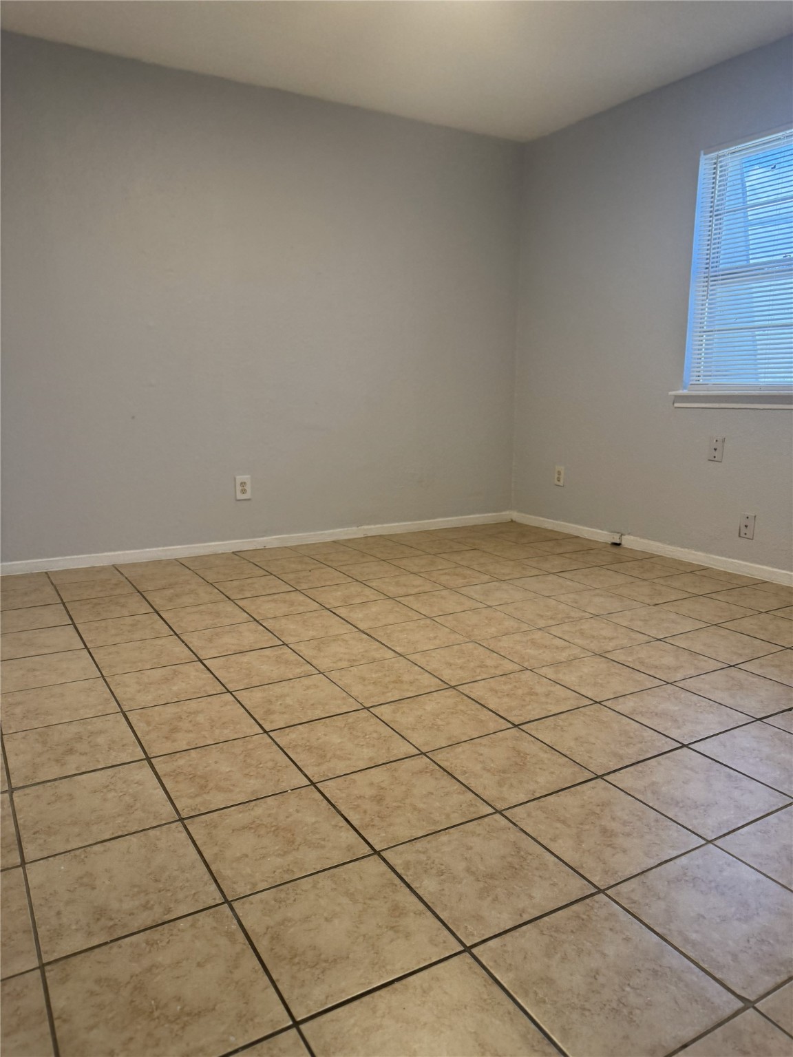 9100 Dodson Street, Unit 10 Houston, TX 77093 - Photo 6 of 11 a view of empty room