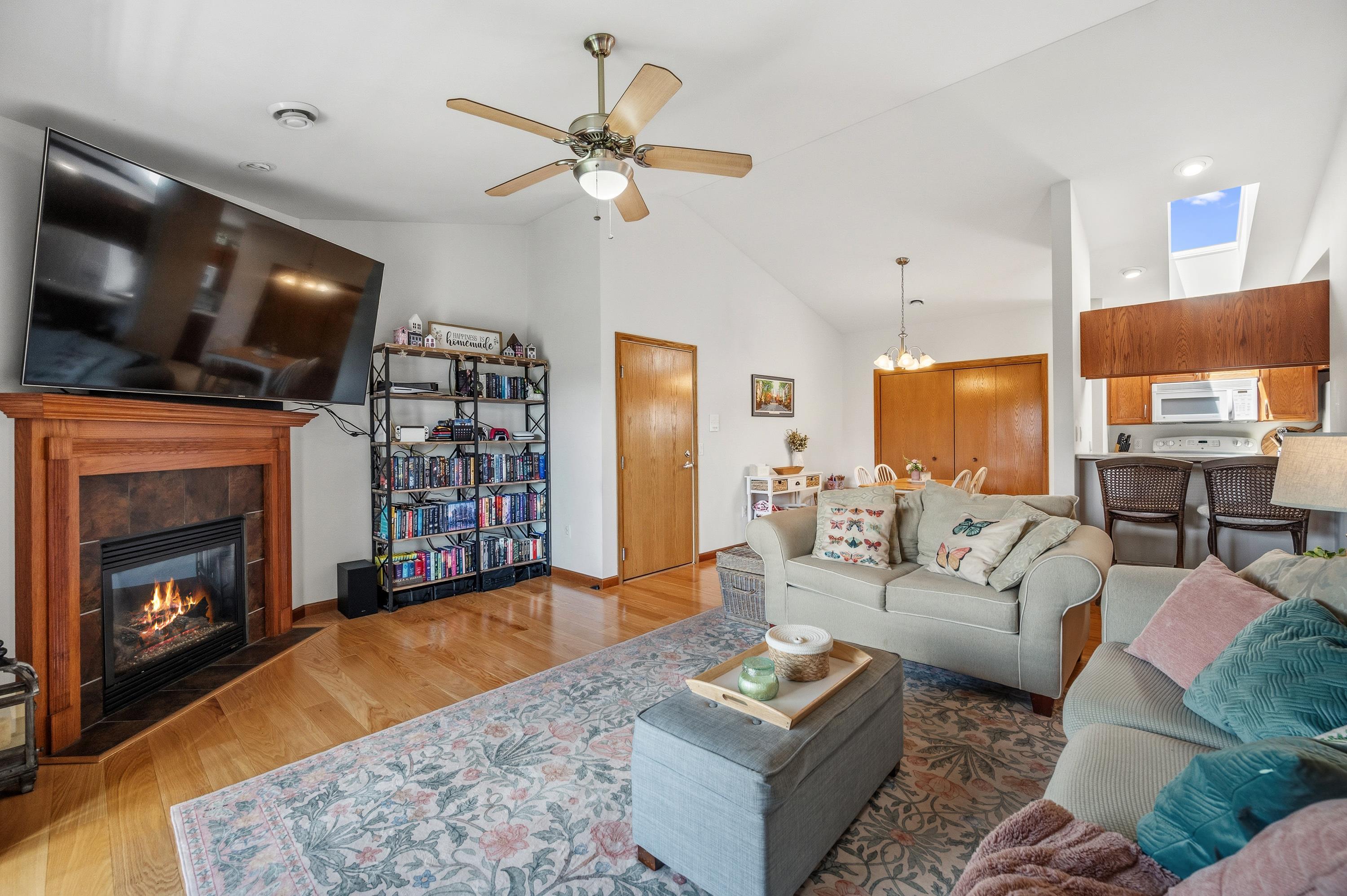 516 River Road, Unit 3 Columbus, WI 53925 - Photo 3 of 22
