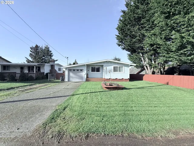 $348,000 | 370 North Wall Street, Coos Bay, OR 97420