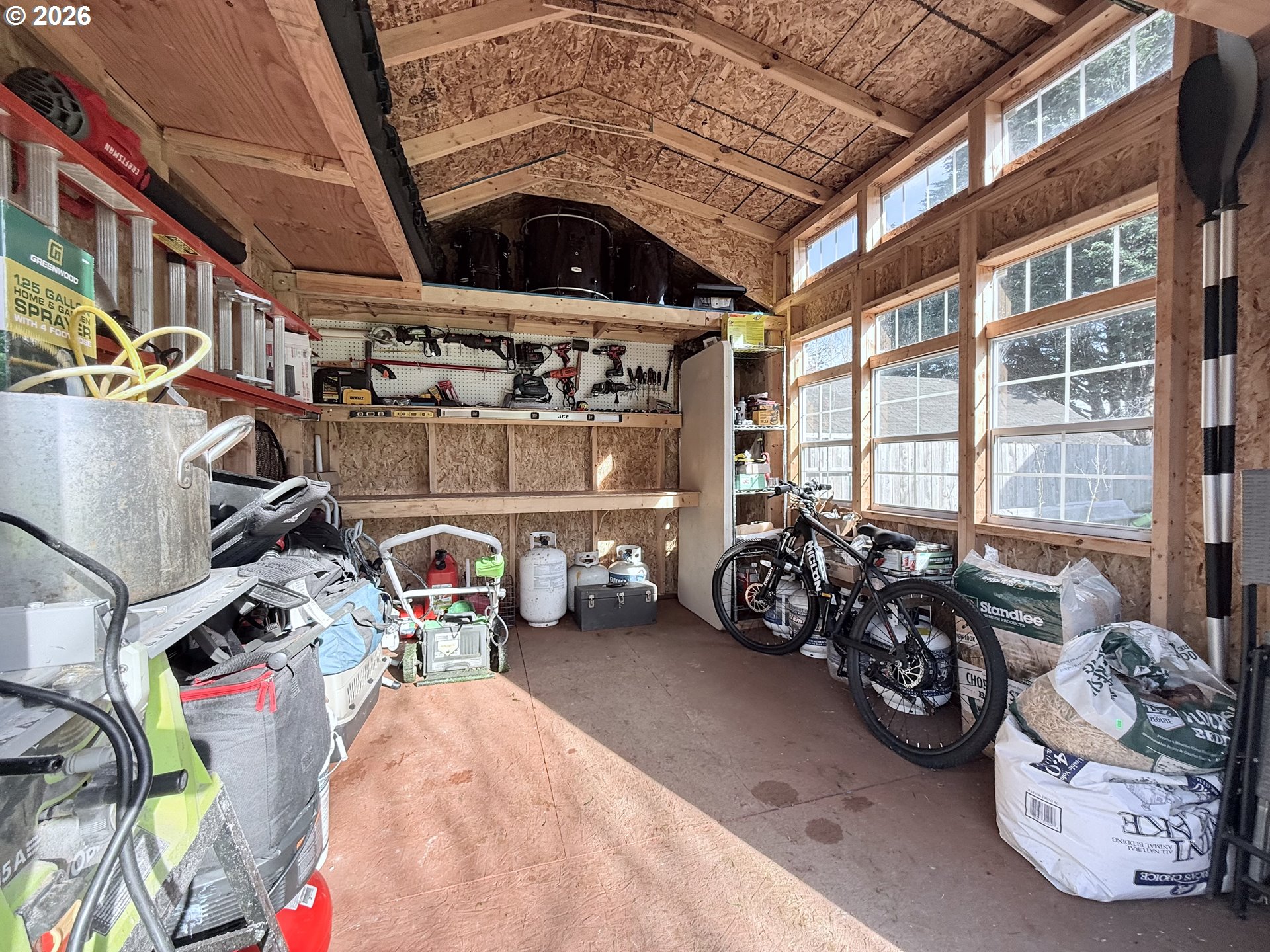 370 North Wall Street Coos Bay, OR 97420 - Photo 34 of 36