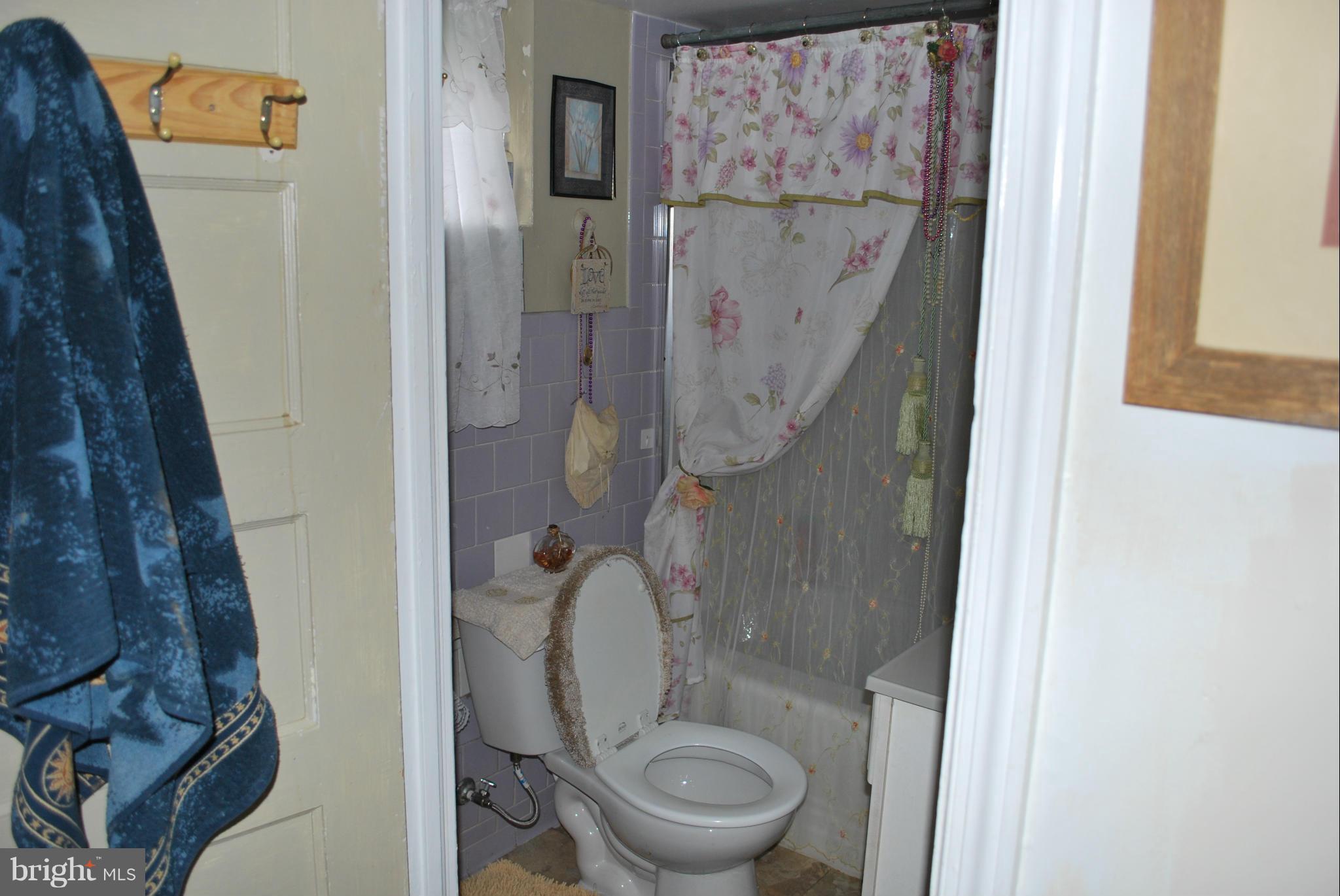 940 Elm Ridge Avenue Baltimore, MD 21229 - Photo 21 of 21 Unit 1 Bath