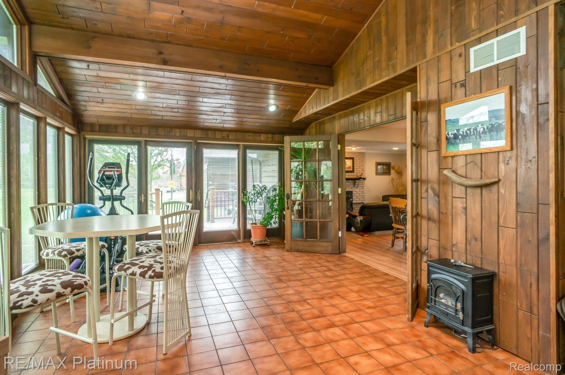 4774 West Coon Lake Road Howell, MI 48843 - Photo 12 of 36 13.jpg