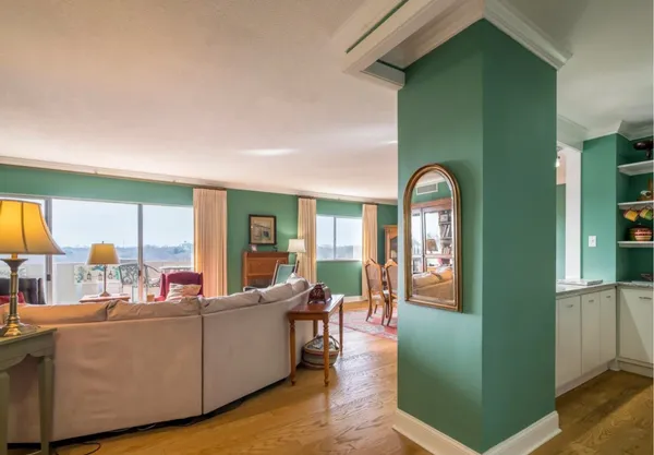 $150,000 | 1960 North Parkway, Unit 906, Memphis, TN 38112