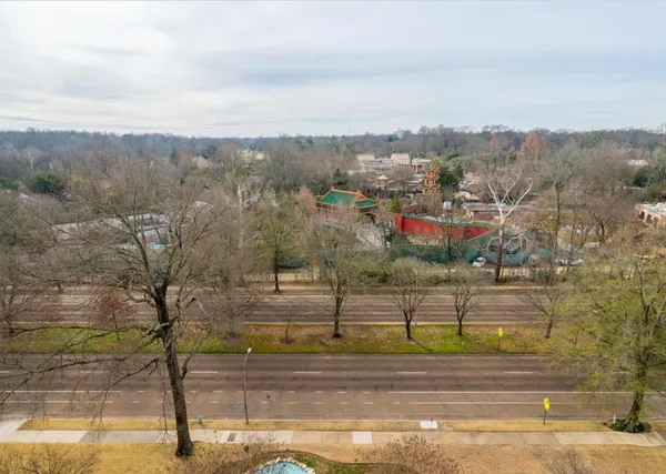 $150,000 | 1960 North Parkway, Unit 906, Memphis, TN 38112