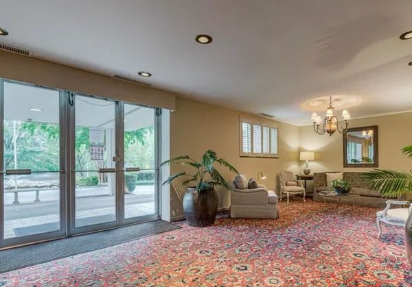 $150,000 | 1960 North Parkway, Unit 906, Memphis, TN 38112