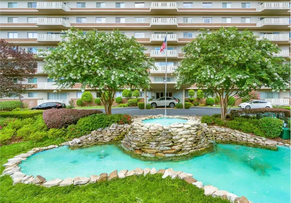 $150,000 | 1960 North Parkway, Unit 906, Memphis, TN 38112