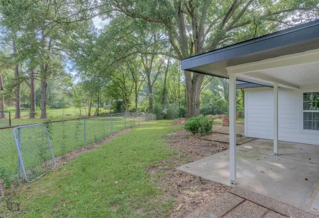 a view of empty room