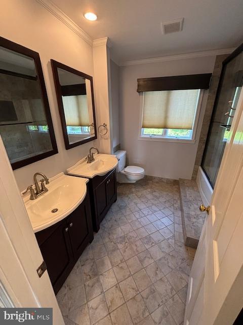 10024 Colvin Run Road Great Falls, VA 22066 - Photo 35 of 43 Upstairs Bath