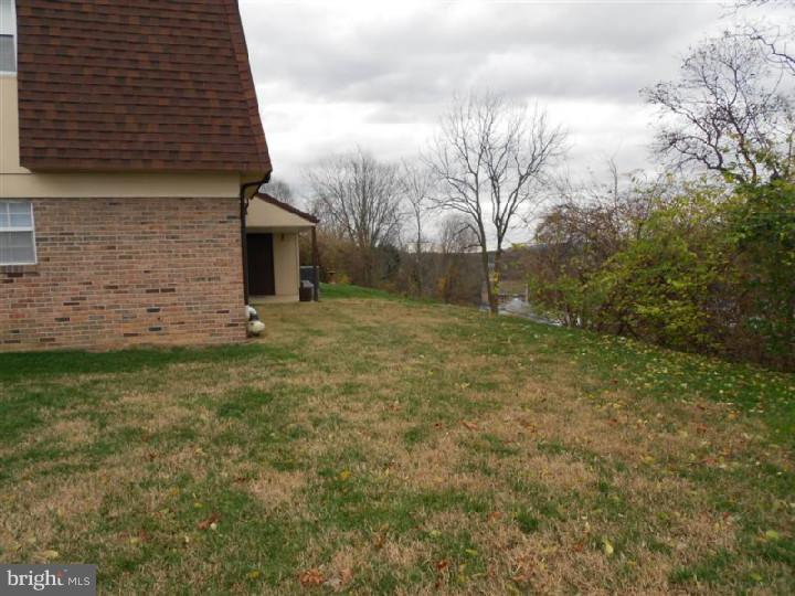 7 Alpine Court, Unit A Reading, PA 19606 - Photo 6 of 20 Gallery Image 6