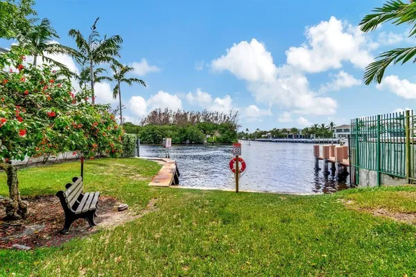 $2,200 | 1932 Northeast 7th Street, Unit 1, Deerfield Beach, FL 33441