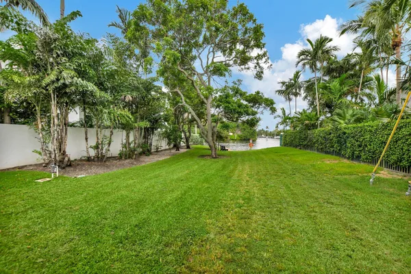 $2,099 | 1932 Northeast 7th Street, Unit 1, Deerfield Beach, FL 33441