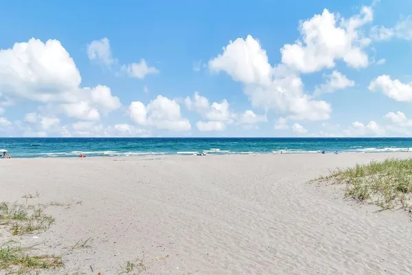 $2,200 | 1932 Northeast 7th Street, Unit 1, Deerfield Beach, FL 33441