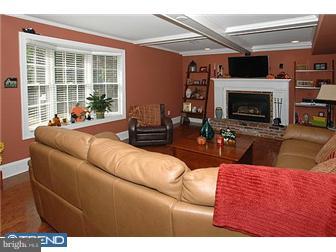 54 Heather Valley Road Holland, PA 18966 - Photo 3 of 11 Gallery Image 3