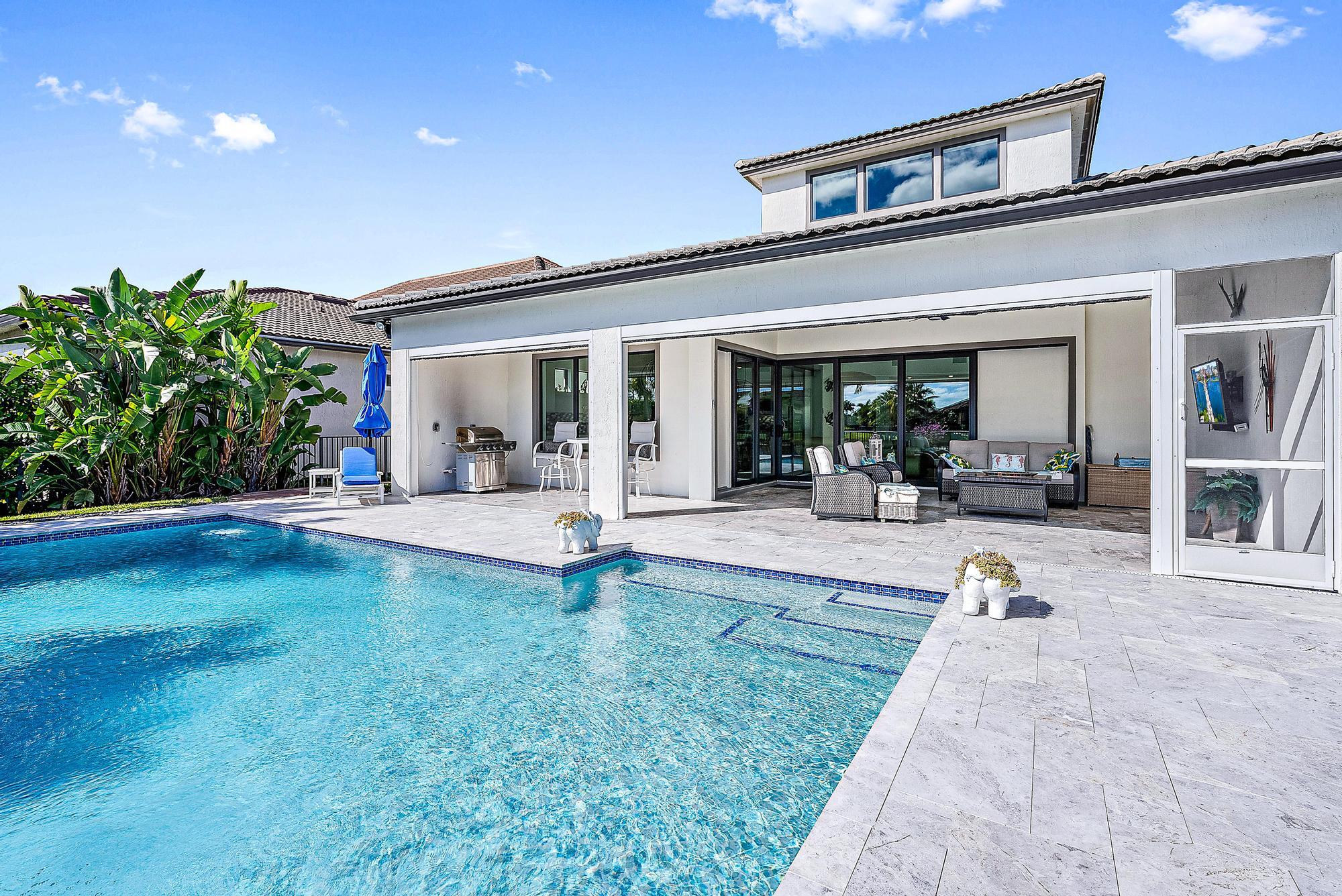 117 Cerulean Key Way Jupiter, FL 33478 - Photo 39 of 64 Pool & Back Exterior