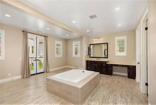 $8,200 | 57 Gainsboro, Irvine, CA 92620