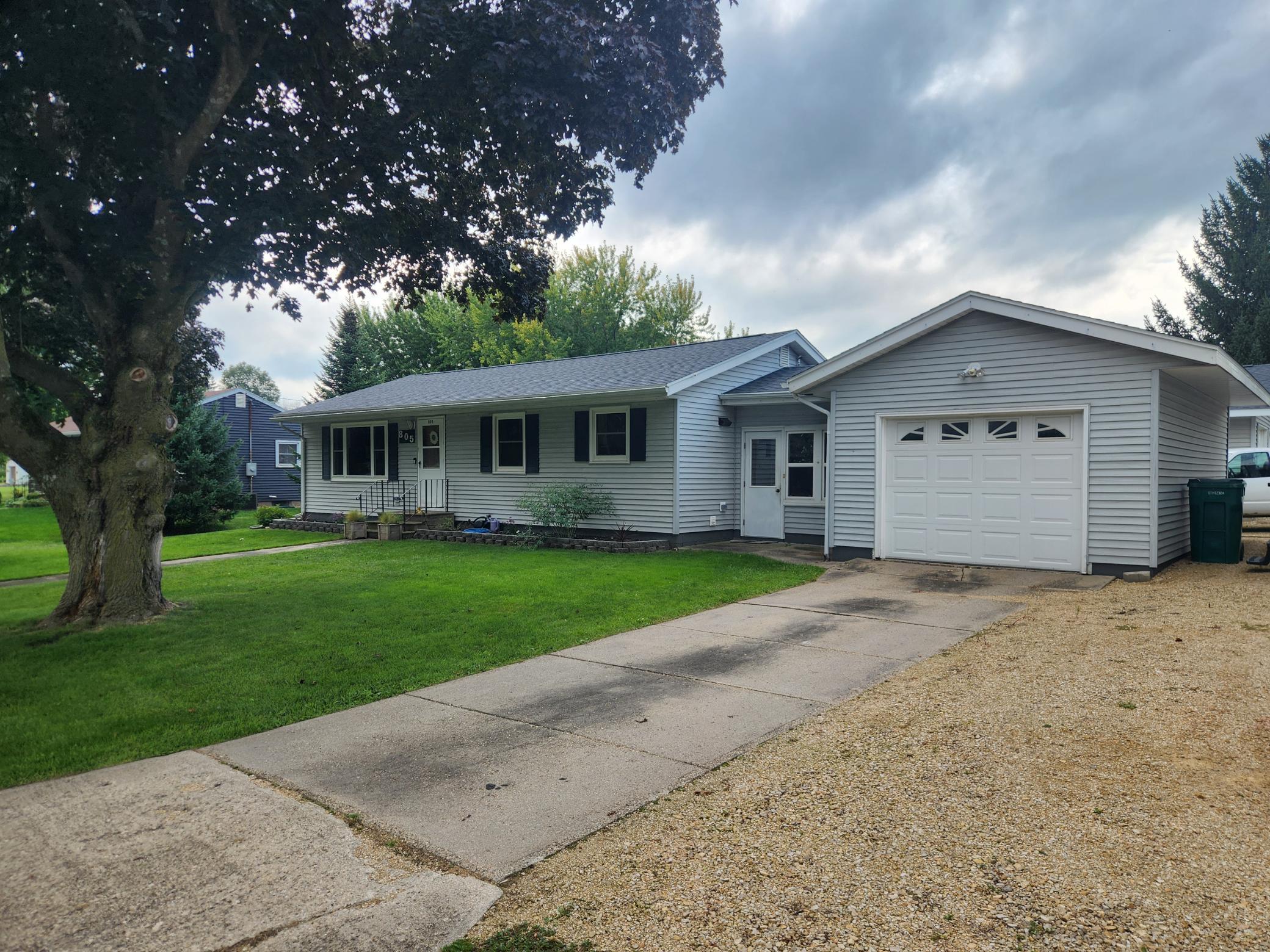 805 East County Road Le Roy, MN 55951 - Photo 32 of 35 Gallery Image 32