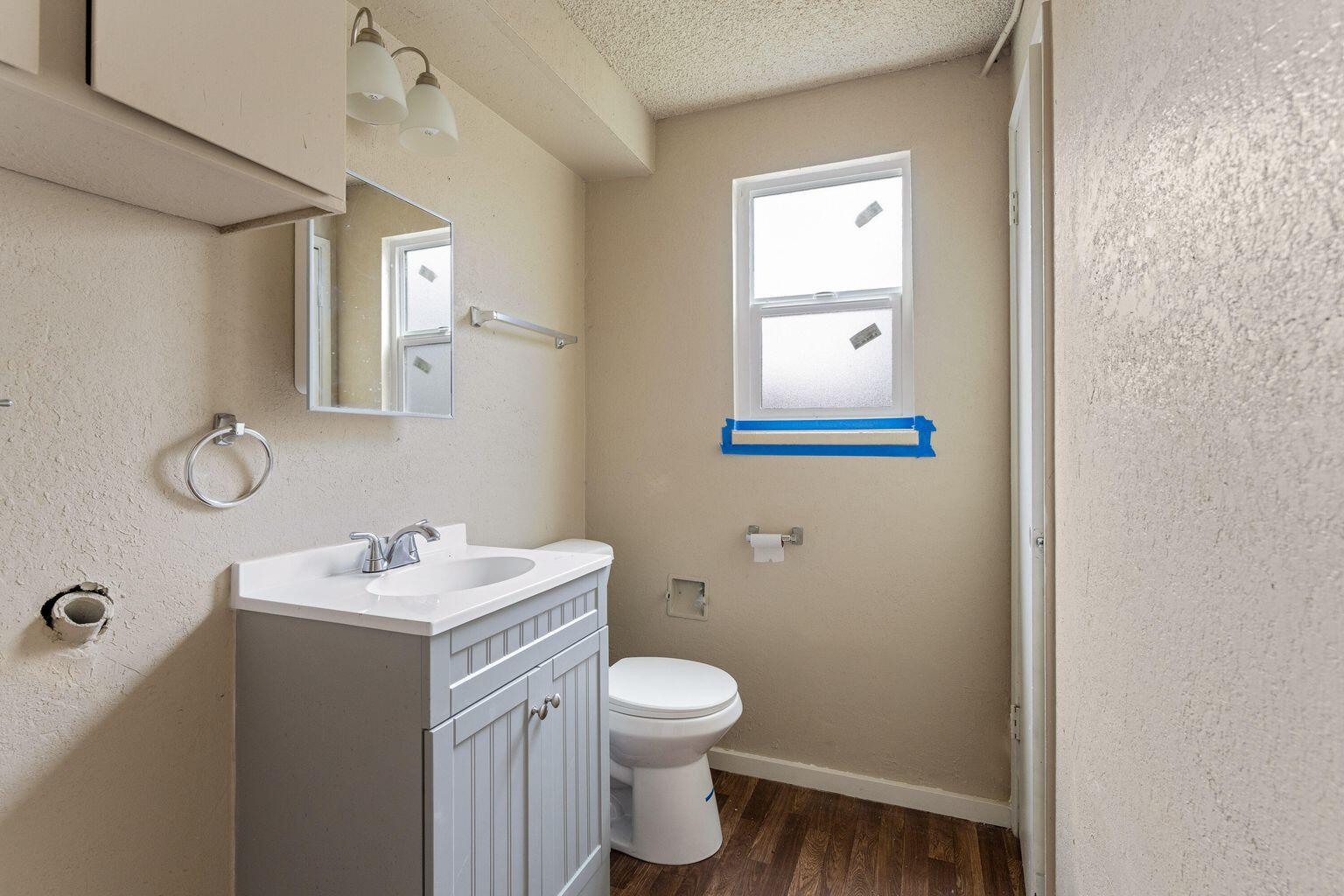 1215 West Main Street, Unit F Medford, OR 97501 - Photo 17 of 31 20251105235003901635000000-o