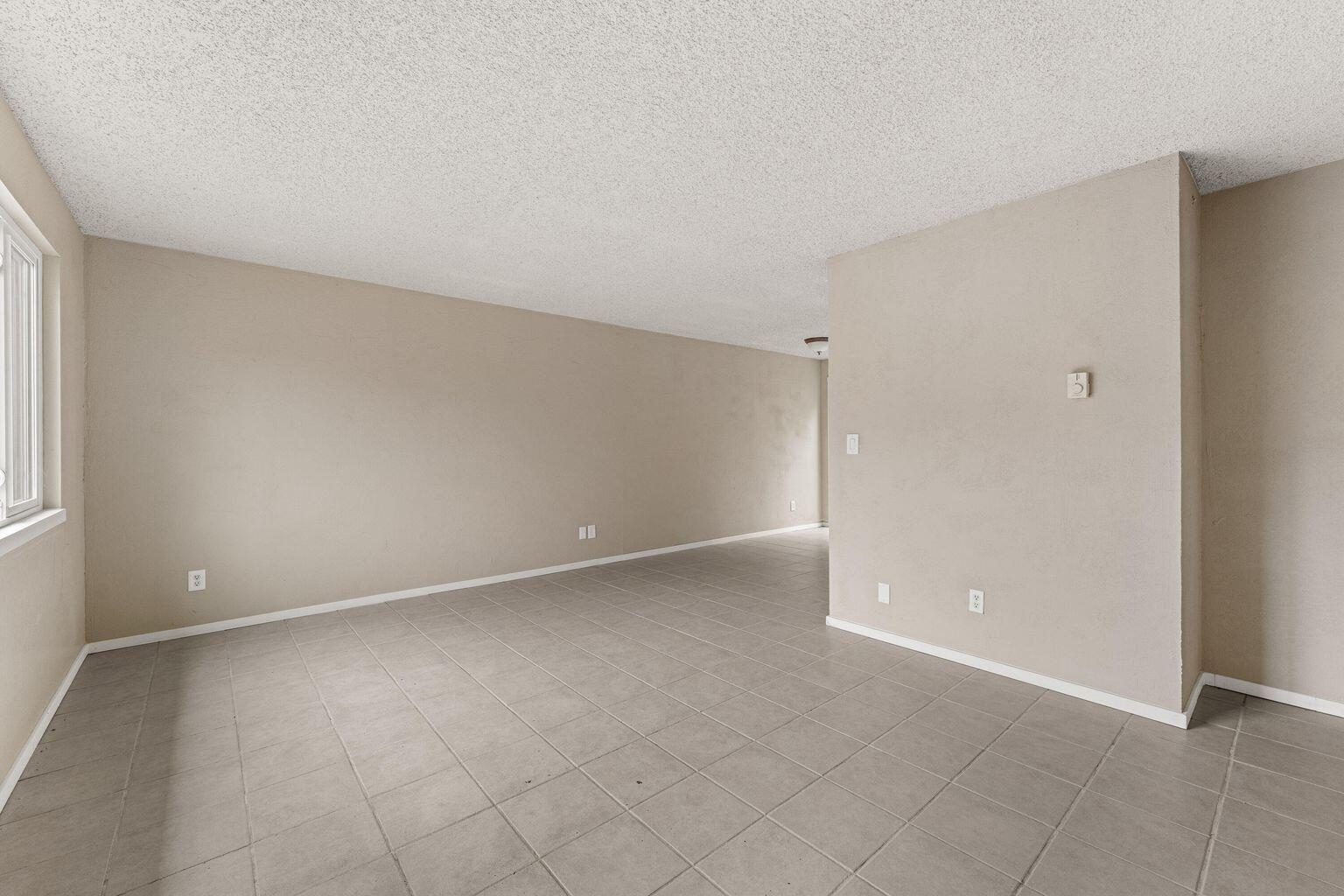 1215 West Main Street, Unit F Medford, OR 97501 - Photo 22 of 31 20251105235008734421000000-o