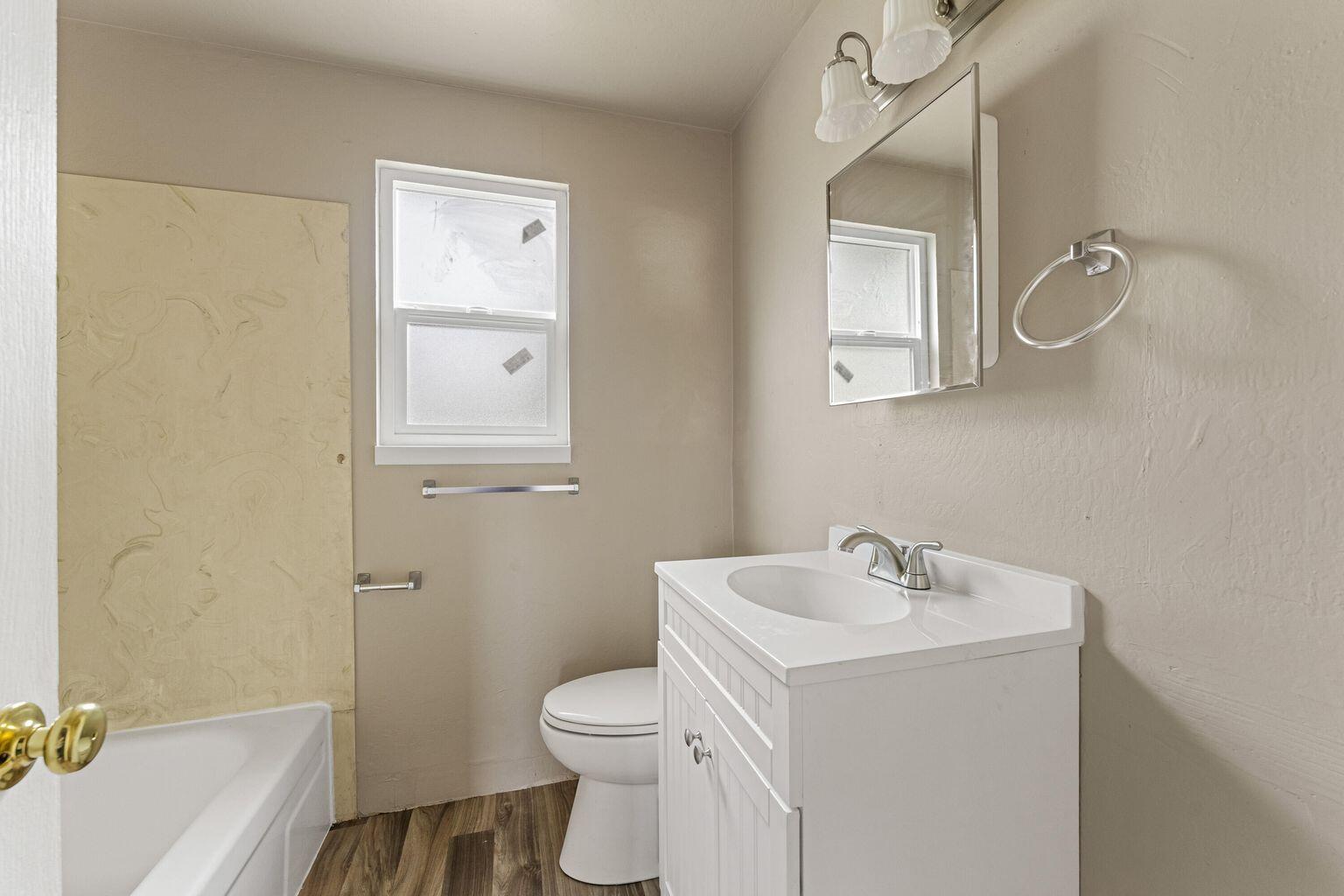1215 West Main Street, Unit F Medford, OR 97501 - Photo 29 of 31 20251105235015607971000000-o