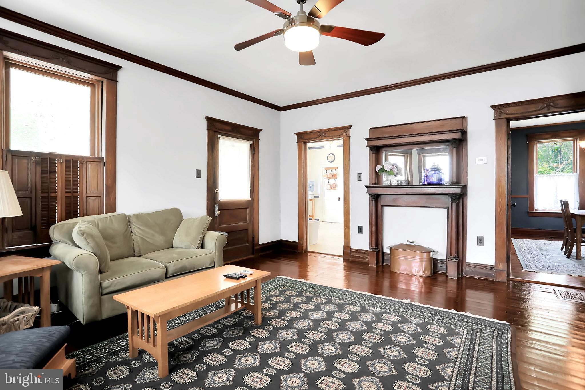940 Francis Scott Key Highway Keymar, MD 21757 - Photo 10 of 38 Living Room