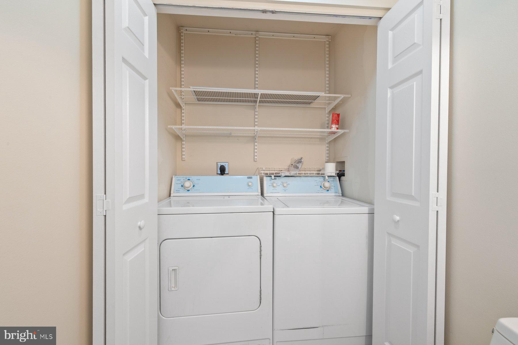 822 East B Street Brunswick, MD 21716 - Photo 32 of 42 a utility room with dryer and washer