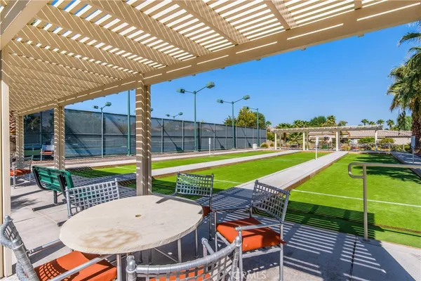 a view of a tennis court