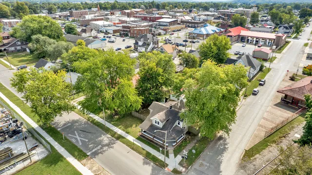 $255,000 | 189 West Harrison Street, Martinsville, IN 46151