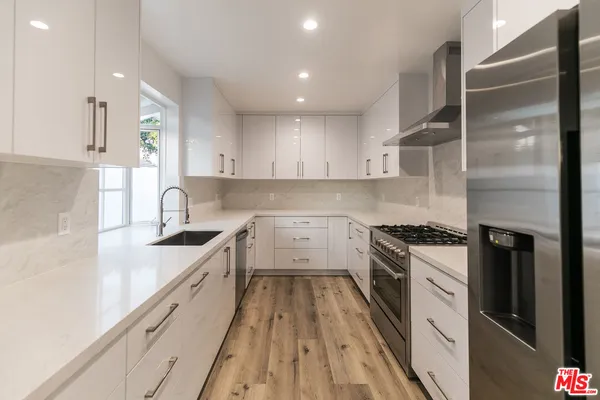 $4,195 | 8335 Gladbeck Avenue, Northridge, CA 91324