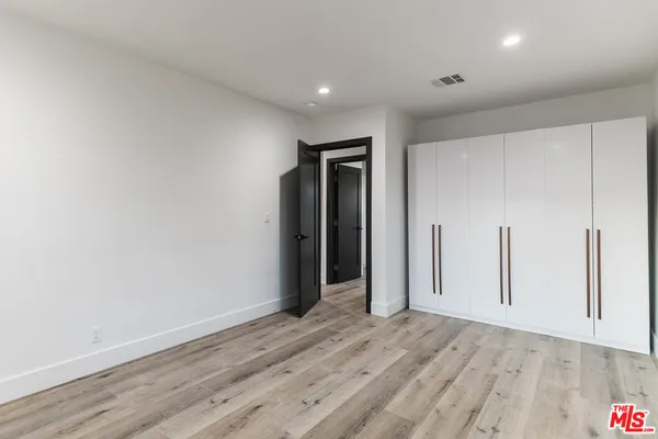 $4,195 | 8335 Gladbeck Avenue, Northridge, CA 91324