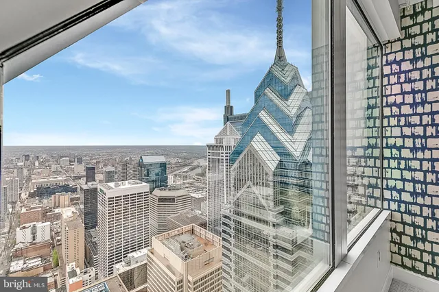 a picture of city view