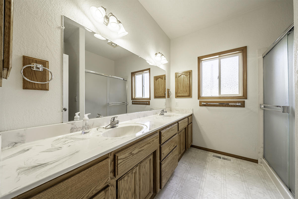 168 Keystone Way Eagle Point, OR 97524 - Photo 13 of 25 13