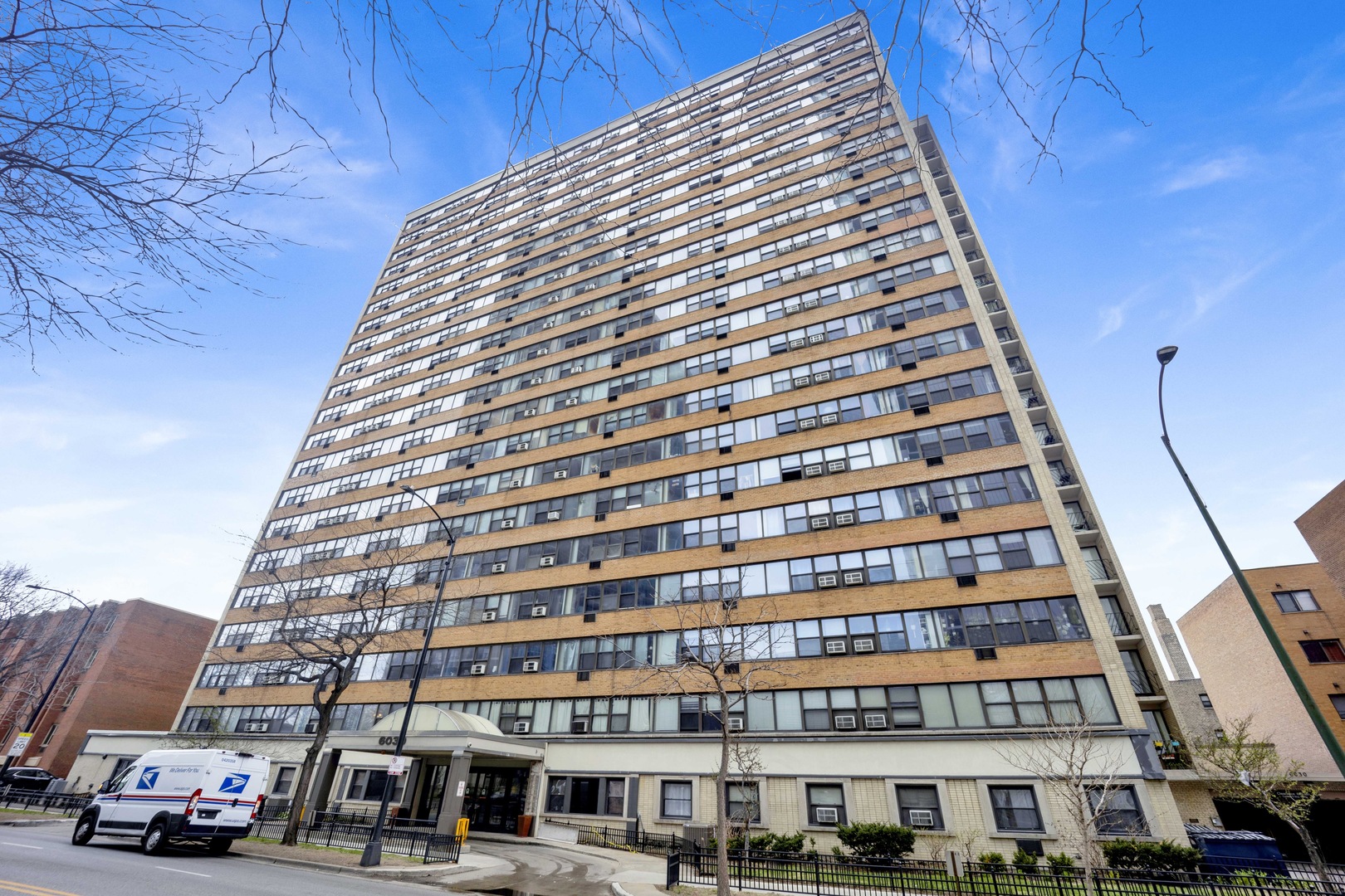 6030 North Sheridan Road, Unit 1307 Chicago, IL 60660 - Photo 1 of 18 a front view of a building