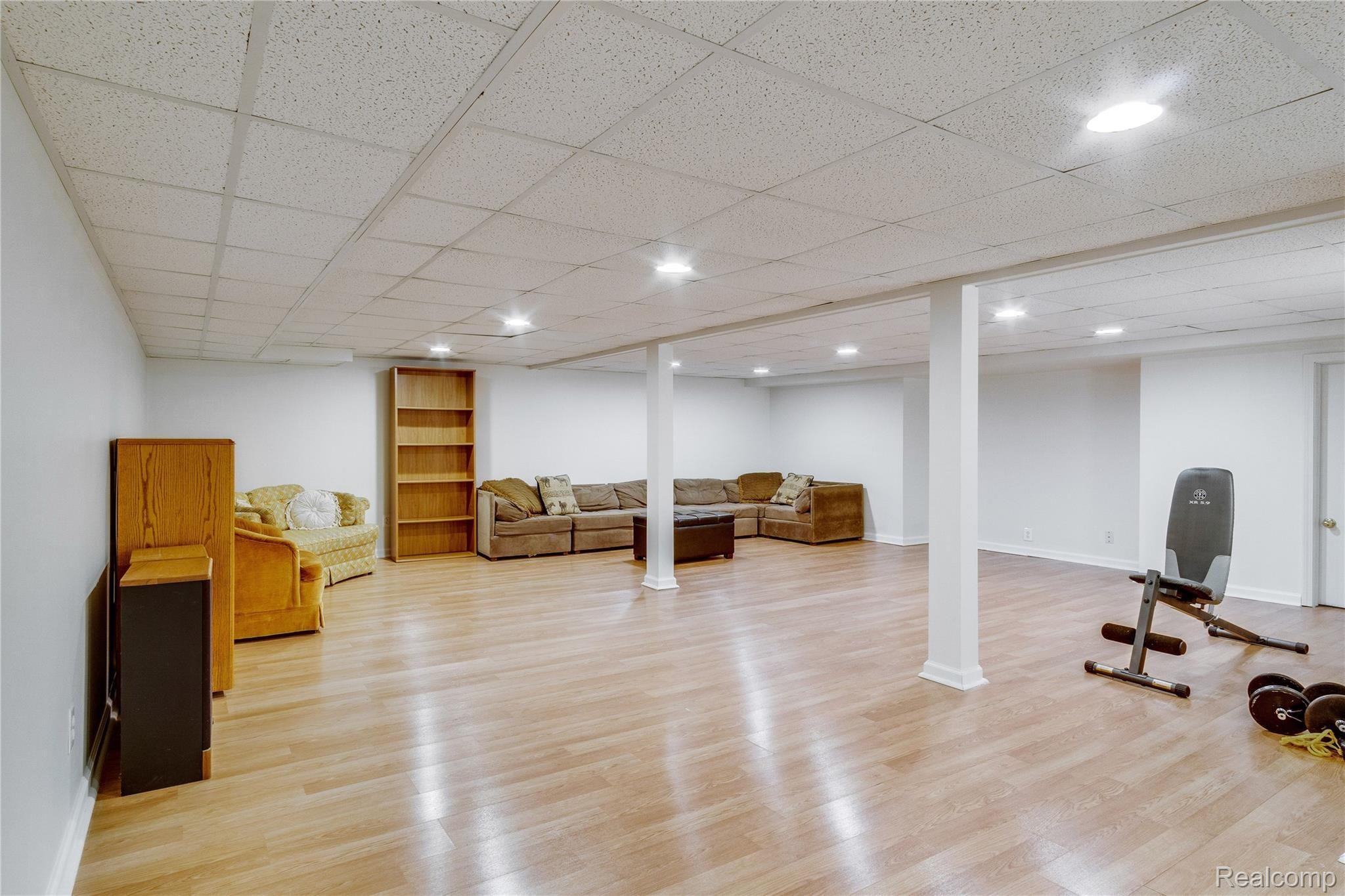 5381 Deep Wood Road Bloomfield Hills, MI 48302 - Photo 54 of 79 Interiors (41 of 45).jpg
