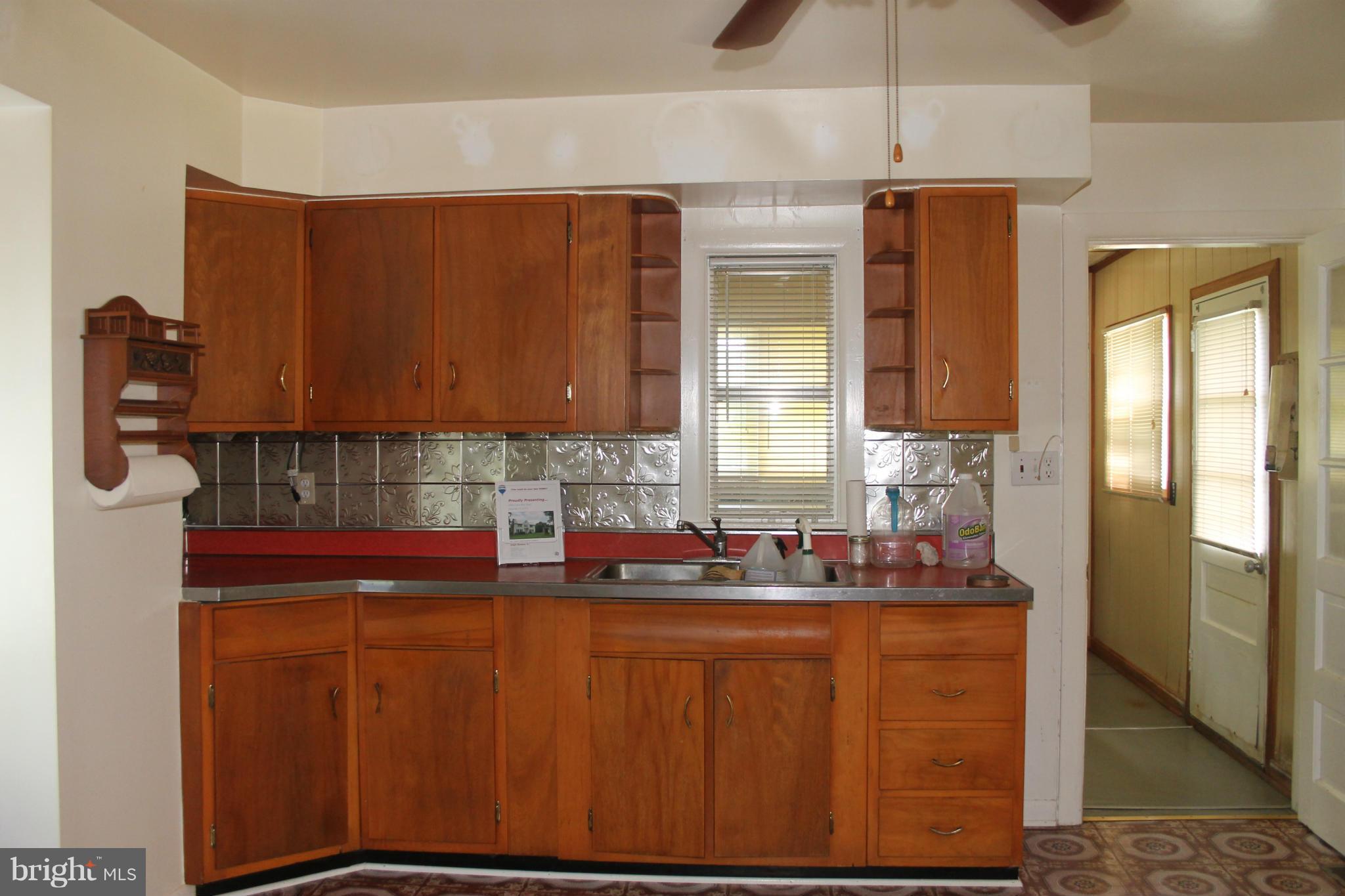 6666 Carters Run Road Marshall, VA 20115 - Photo 15 of 30 Kitchen