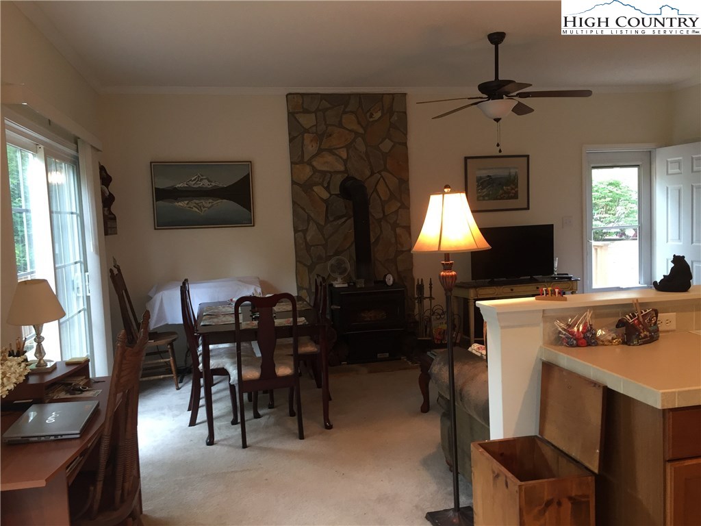 442 Windridge Road Newland, NC 28657 - Photo 11 of 36 Gallery Image 11