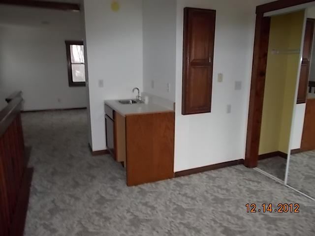 225 North Vermont Street Camp Point, IL 62320 - Photo 9 of 10 Gallery Image 9