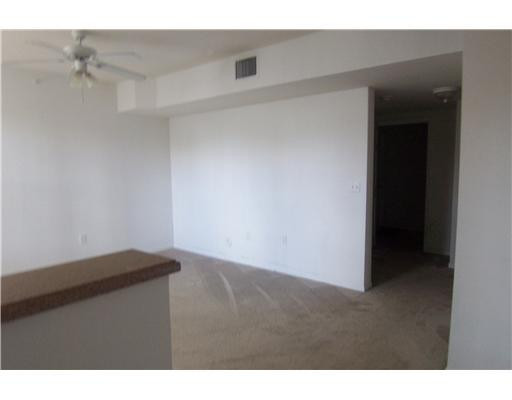 6486 West Sample Road, Unit 16 Coral Springs, FL 33067 - Photo 7 of 25 Living Room