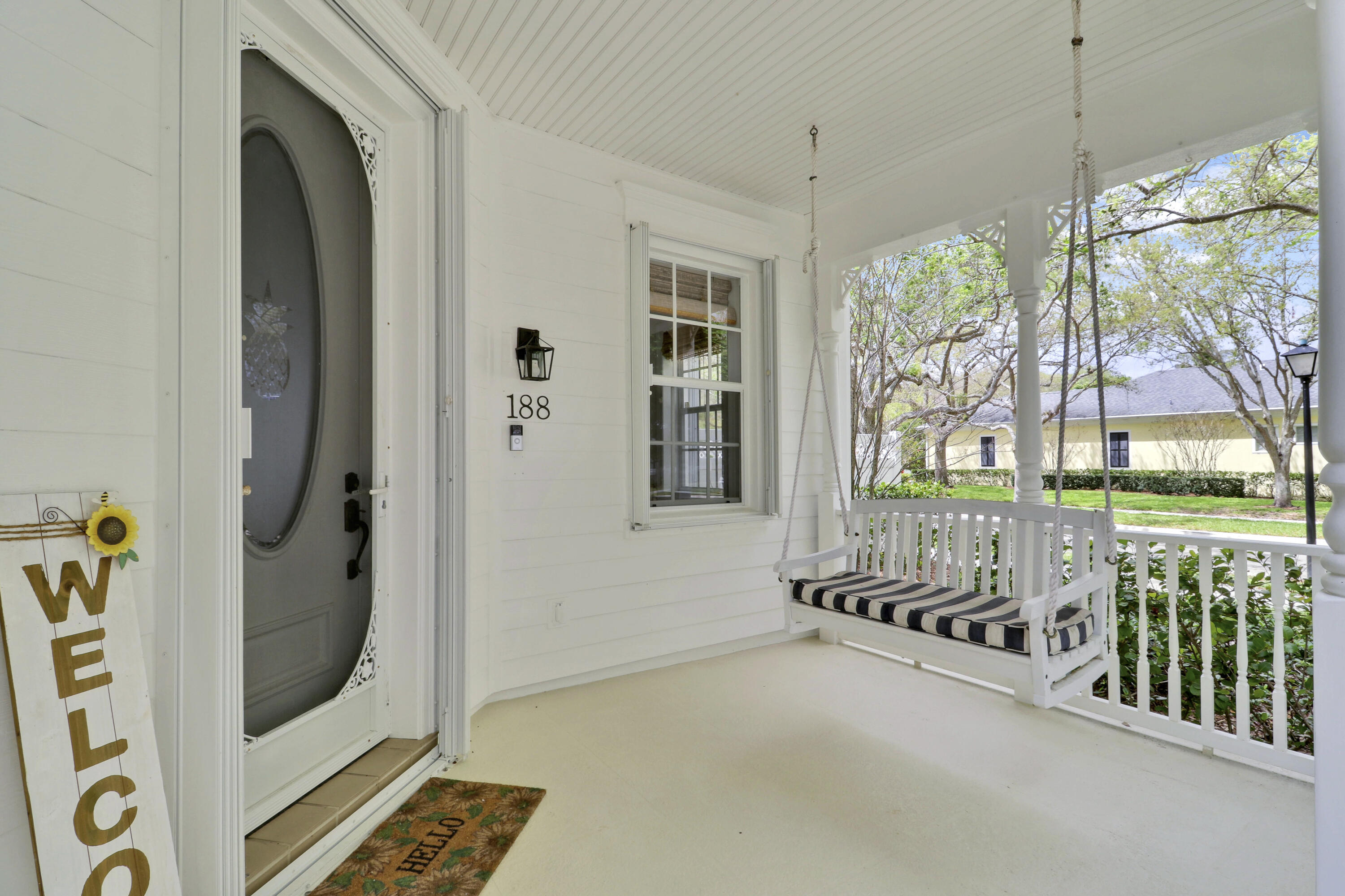 188 Paradise Circle Jupiter, FL 33458 - Photo 5 of 60 House2-48