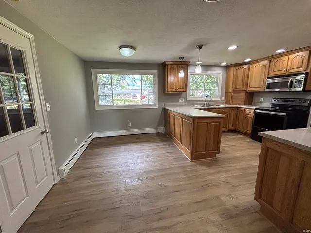 $259,900 | 928 Straford Drive, New Haven, IN 46774