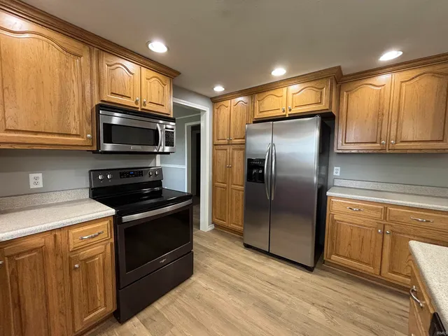 $259,900 | 928 Straford Drive, New Haven, IN 46774