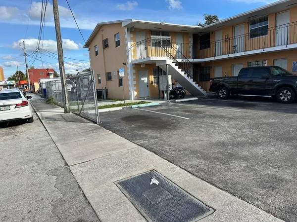 $1,575 | 750 Northwest 56th Street, Unit 17, Miami, FL 33127