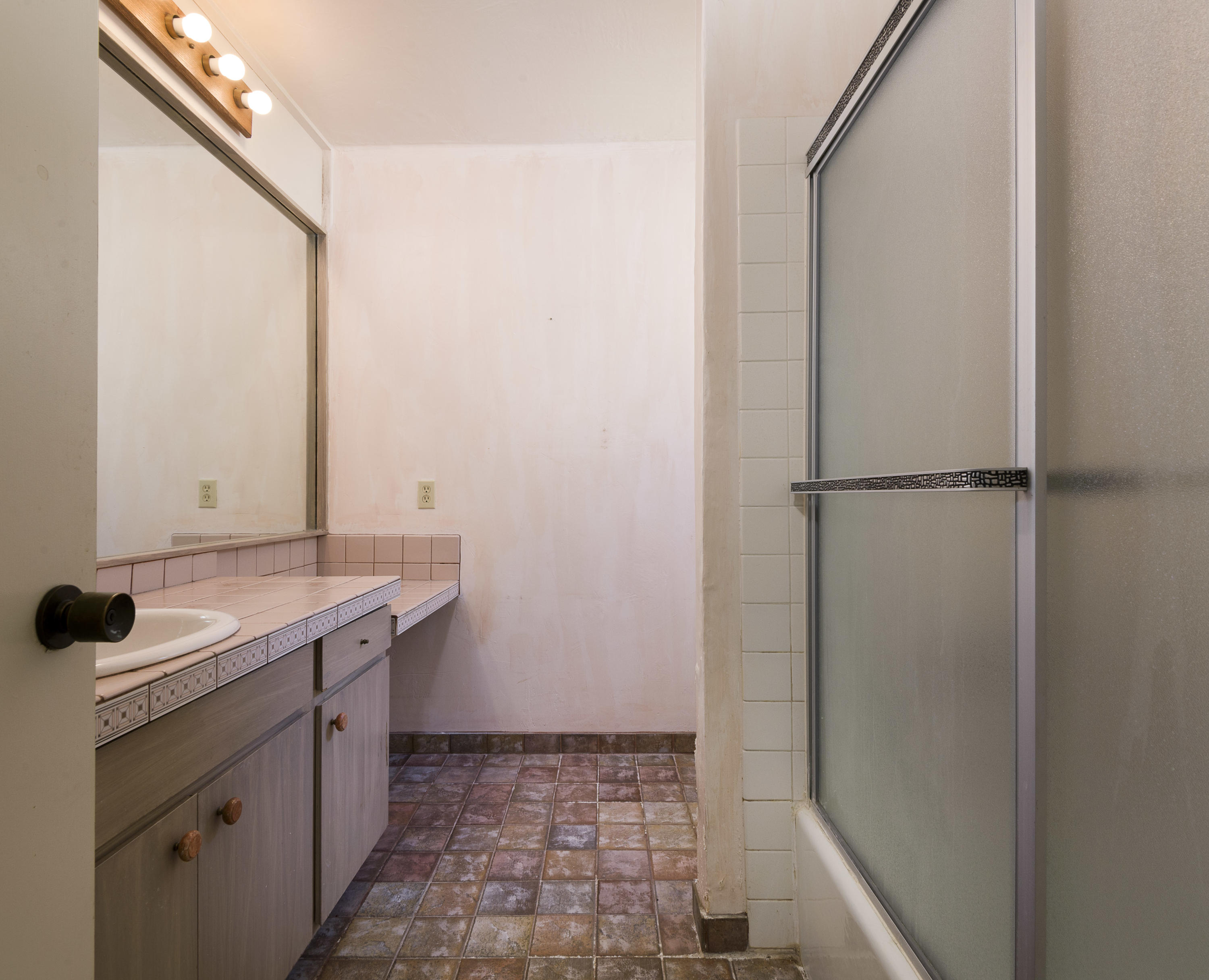 2000 Sycamore Canyon Road Montecito, CA 93108 - Photo 11 of 15 11. BathRoom
