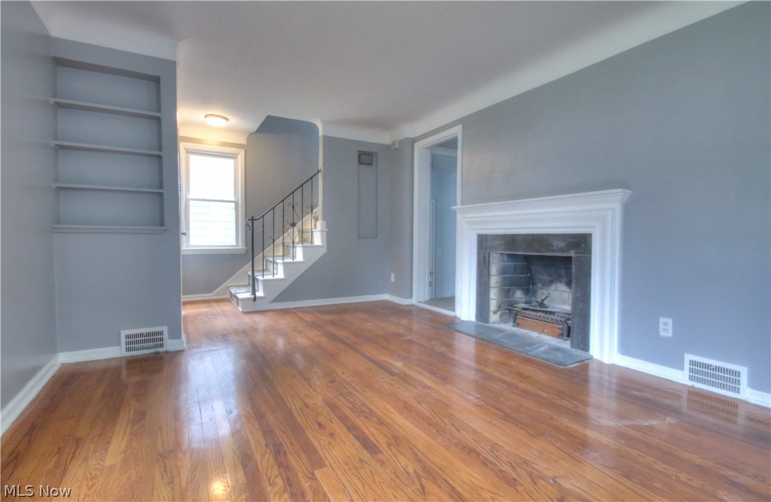 860 Montford Road Cleveland Heights, OH 44121 - Photo 10 of 29