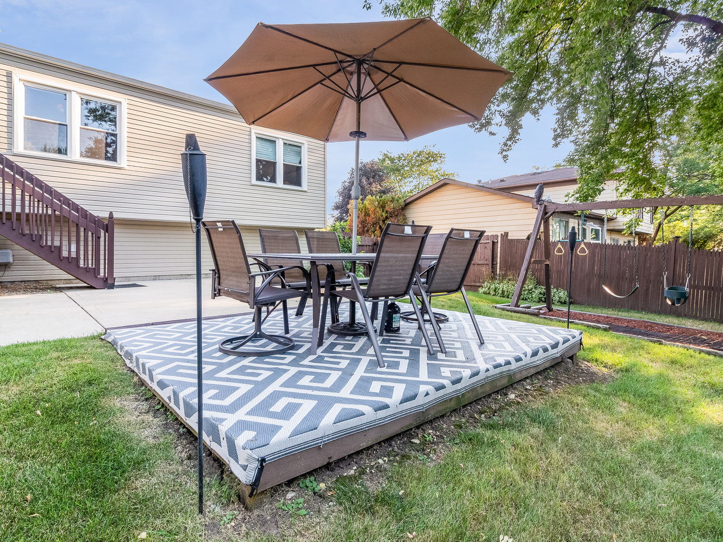 538 Rockhurst Road Bolingbrook, IL 60440 - Photo 2 of 30