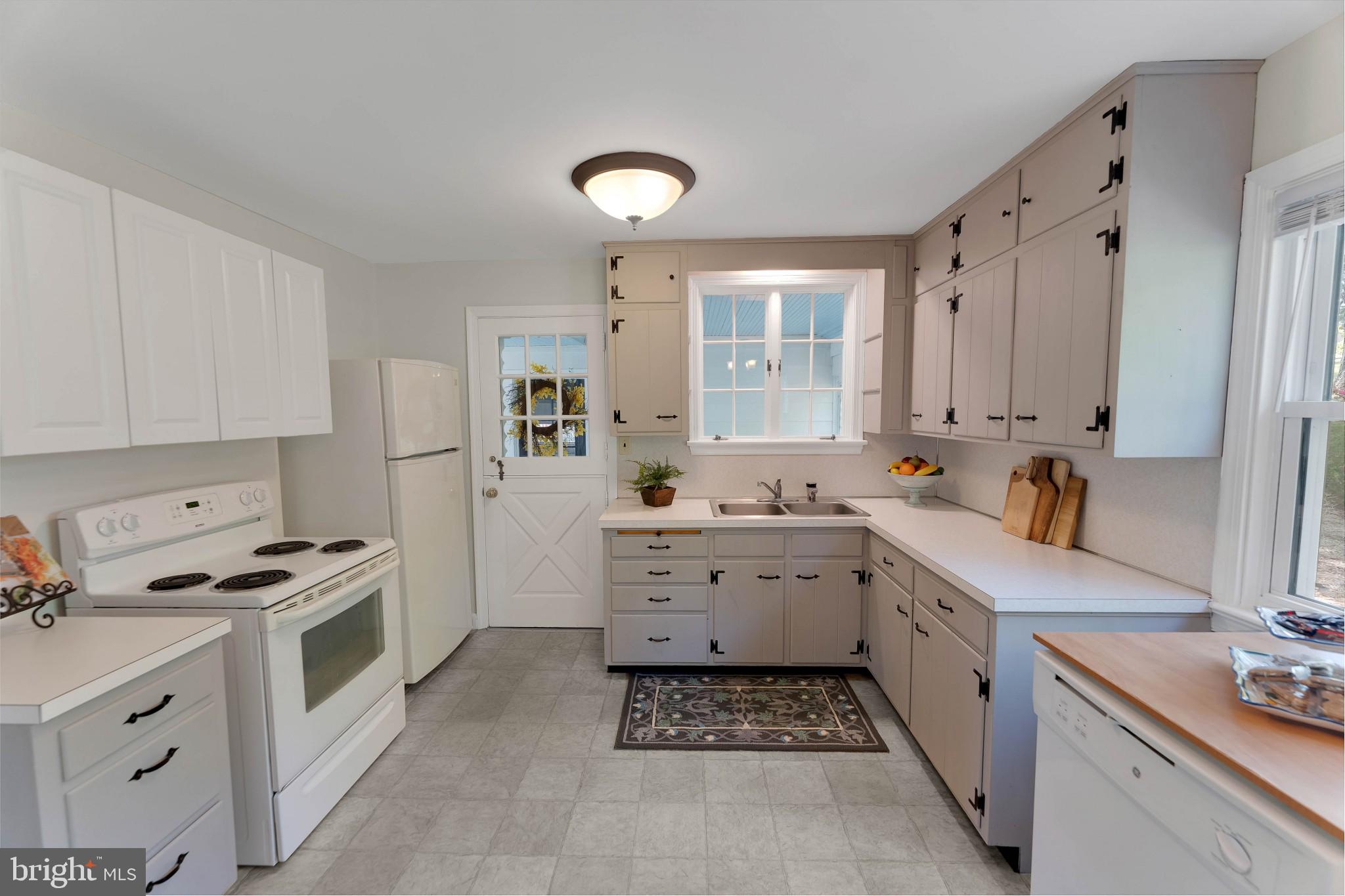 204 Coldstream Road Phoenixville, PA 19460 - Photo 13 of 32 Gallery Image 13