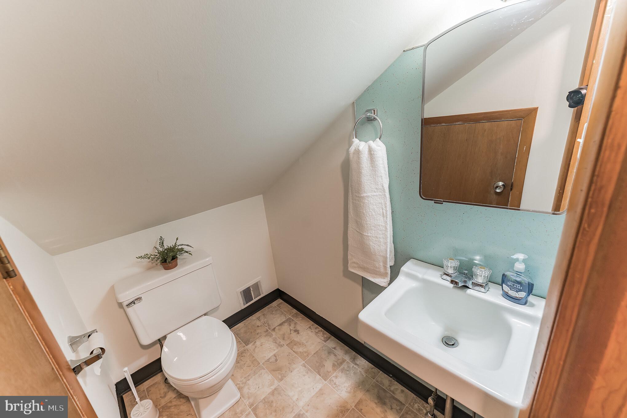 204 Coldstream Road Phoenixville, PA 19460 - Photo 25 of 32 Gallery Image 25